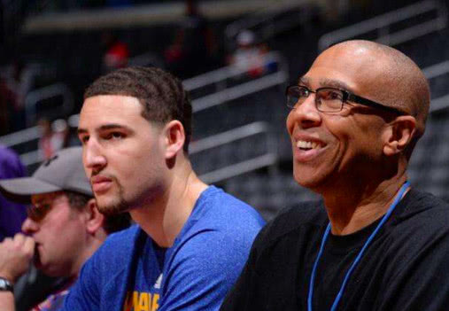 TA：皇马球星团队深度介入更衣室，阿隆索管理面临额外挑战