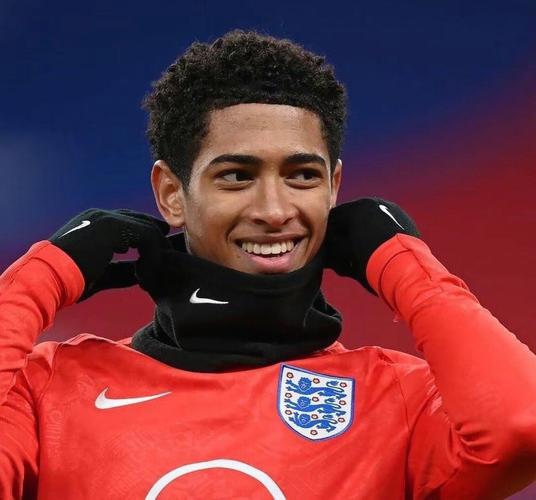 蔡浩宇AI大成？米哈游下一代旗舰大作《Varsapura》首曝