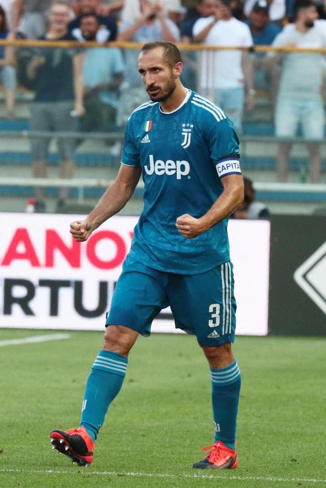 莫斯克拉手球送点，曼联获关键判罚