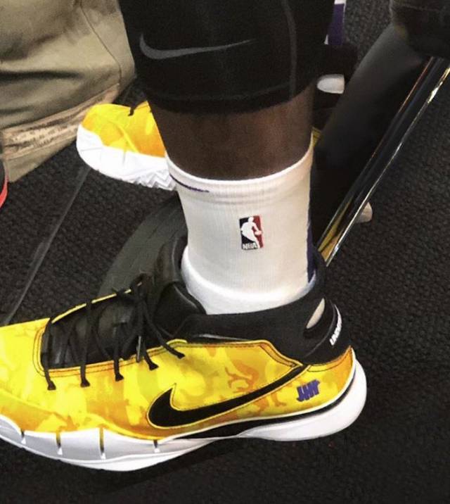 半场战报：汉堡0-1云达不莱梅，斯特奇破门